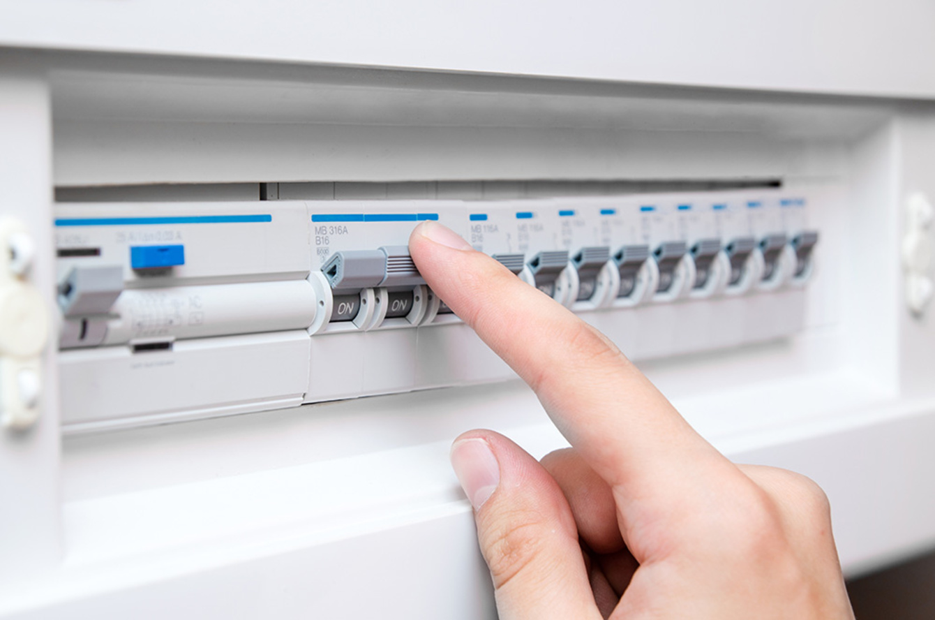 Elektro­installation bei Elektro Leipold GmbH&Co.KG in Mitterteich