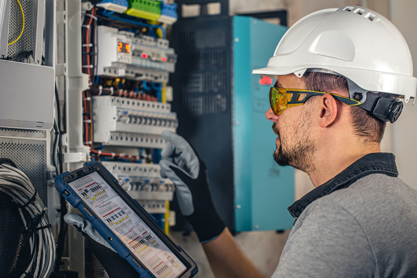 Industrie und Gewerbe bei Elektro Leipold GmbH&Co.KG in Mitterteich