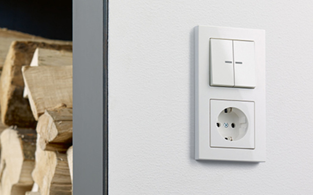 JUNG KNX Taster F 10 bei Elektro Leipold GmbH&Co.KG in Mitterteich